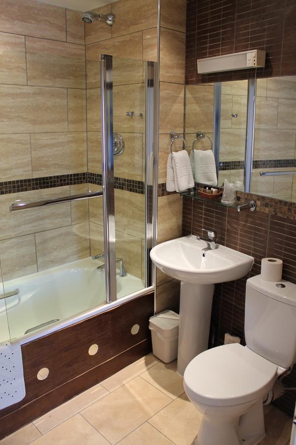Longview Hotel Knutsford Εξωτερικό φωτογραφία