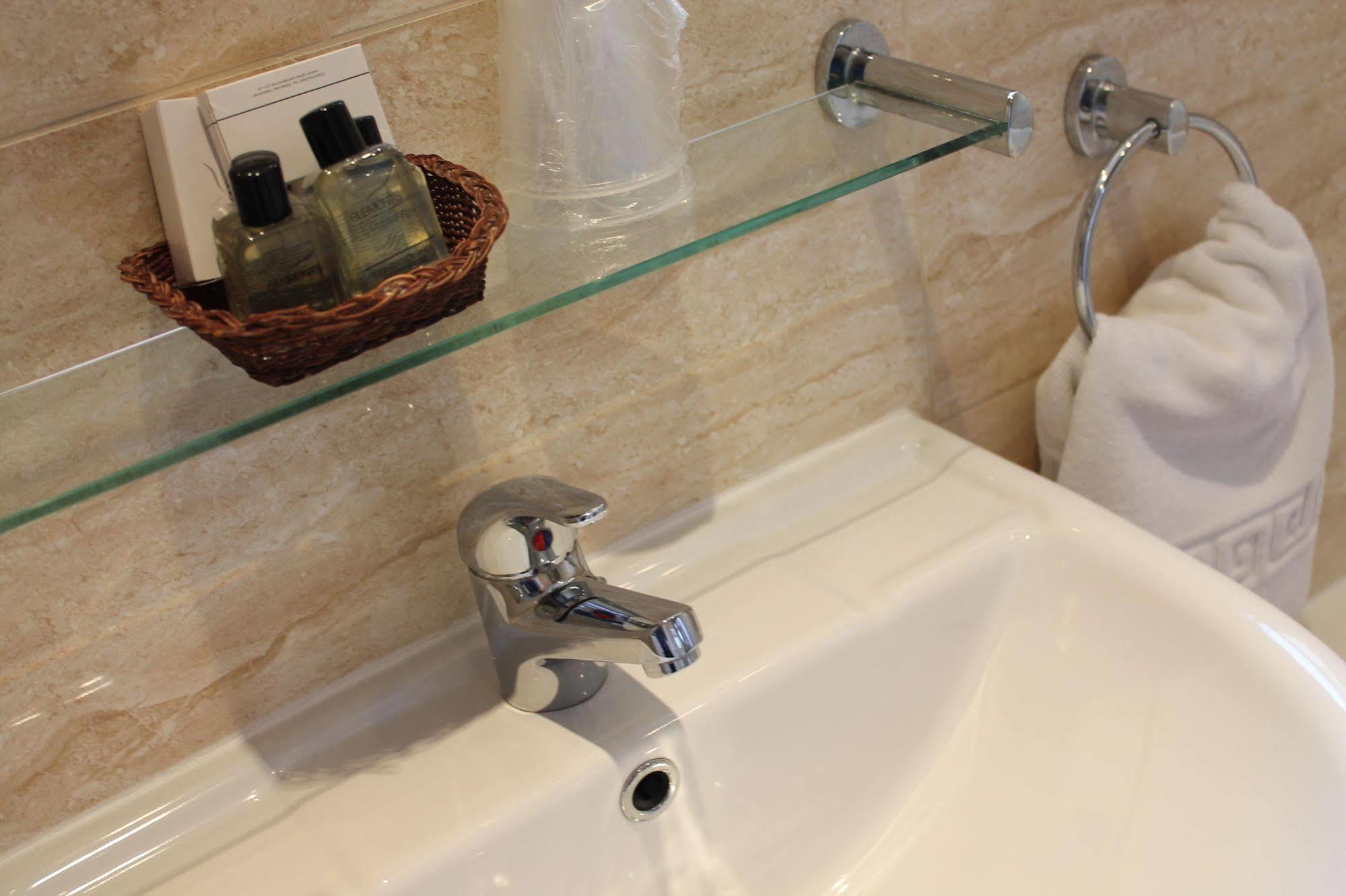 Longview Hotel Knutsford Εξωτερικό φωτογραφία